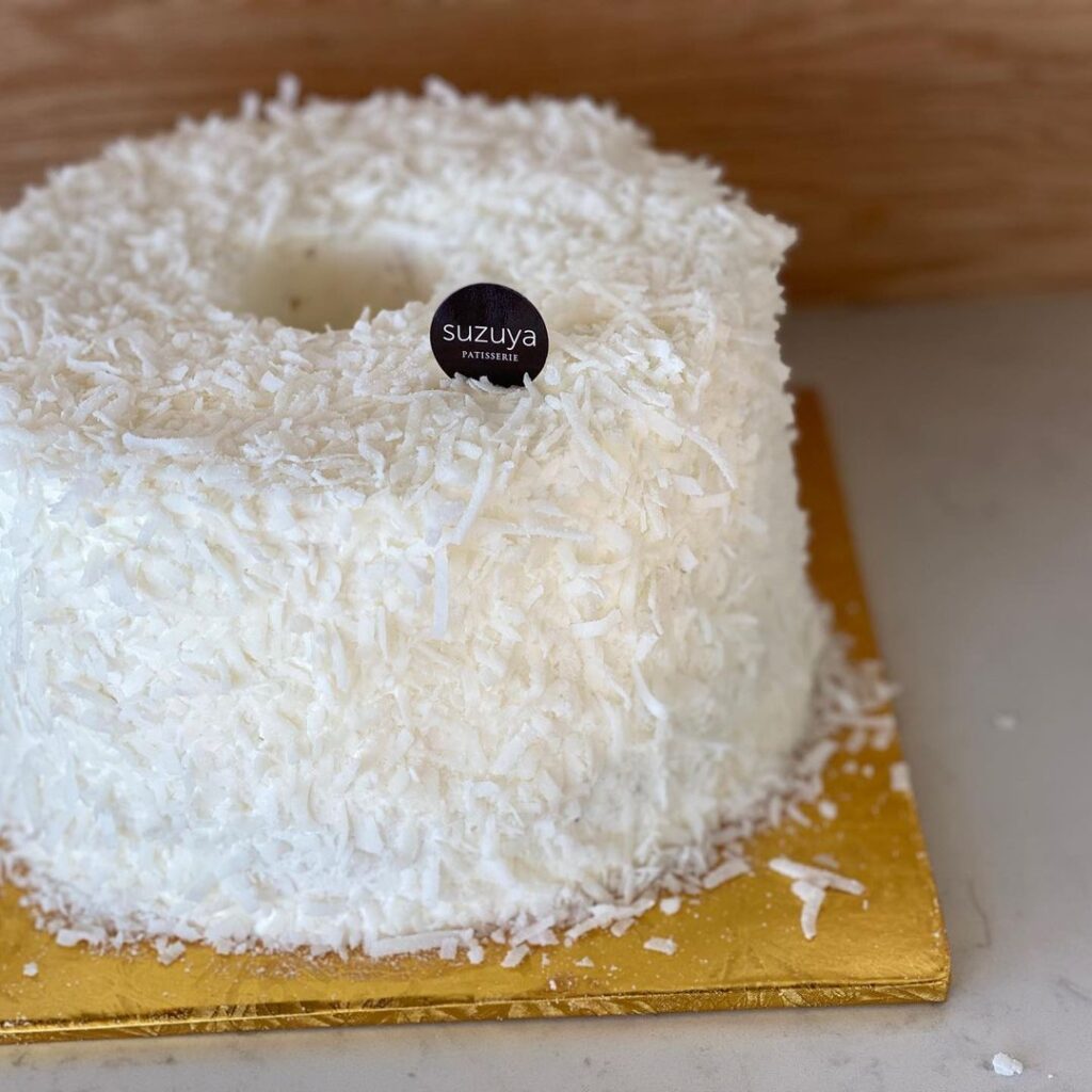 white-cake.jpeg